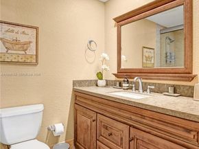 4812 Washington St 3, Hollywood FL 33021