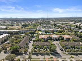 4812 Washington St 3, Hollywood FL 33021