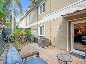 4812 Washington St 3, Hollywood FL 33021