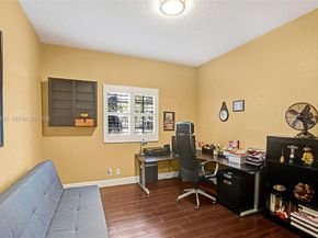 4812 Washington St 3, Hollywood FL 33021