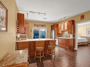 4812 Washington St 3, Hollywood FL 33021