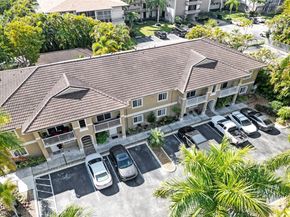 4812 Washington St 3, Hollywood FL 33021