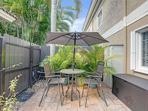 4812 Washington St 3, Hollywood FL 33021