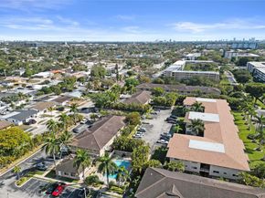 4812 Washington St 3, Hollywood FL 33021