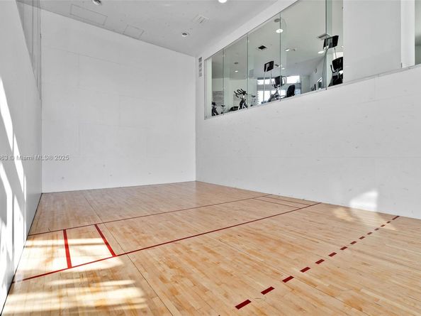 350 S Miami Ave 1601, Miami FL 33130