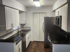833 Riverside Dr 834, Coral Springs FL 33071