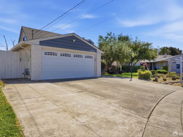 2584 Phelan Avenue, Hayward CA 94545
