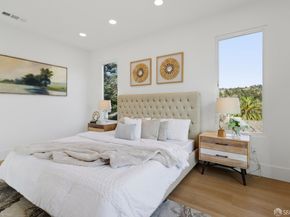 21 Cambridge Way, Piedmont CA 94611