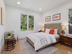 21 Cambridge Way, Piedmont CA 94611