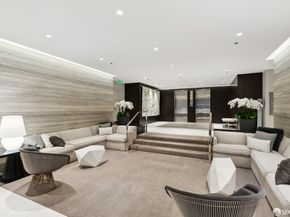 999 Green Street 2104, San Francisco CA 94133