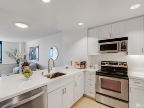 260 King Street 1307, San Francisco CA 94107
