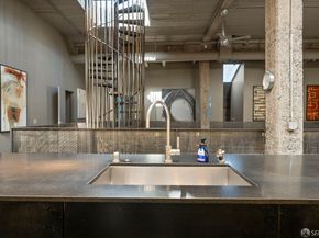 Undisclosed Address #426128147, San Francisco CA 94103