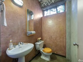 Undisclosed Address #426128147, San Francisco CA 94103