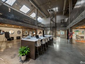 Undisclosed Address #426128147, San Francisco CA 94103