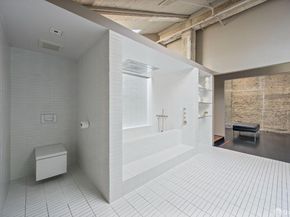 Undisclosed Address #426128147, San Francisco CA 94103