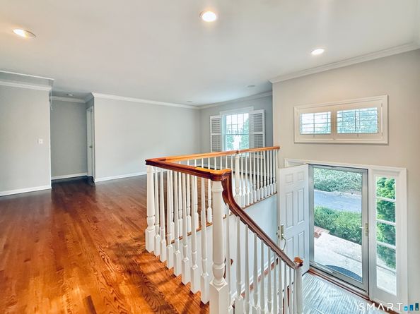 59 Bank Street 59, New Canaan CT 06840