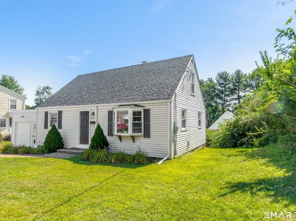 438 High Street, Fairfield CT 06824