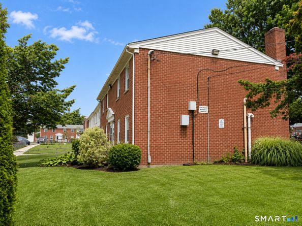  624 Soundview Avenue, Bridgeport CT 06606