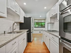 289 New Norwalk Road 22, New Canaan CT 06840