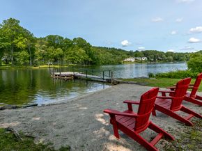 8 Heritage Island Road, New Fairfield CT 06812