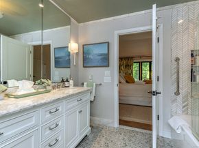 8 Heritage Island Road, New Fairfield CT 06812