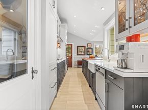 98 Comstock Hill Avenue, Norwalk CT 06850