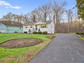 132 Toll House Lane, Fairfield CT 06825