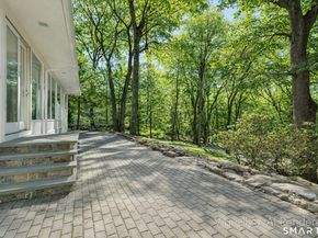 17 Richmond Hill Road, Weston CT 06883