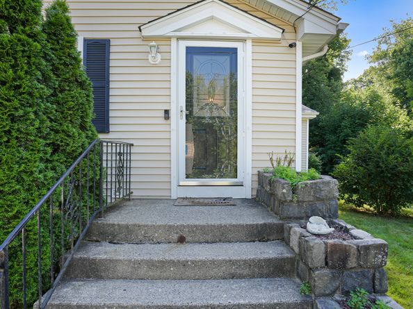 217 Macon Drive, Bridgeport CT 06606