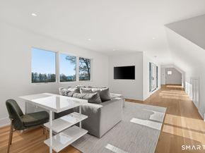 19 Beachside Common, Westport CT 06880