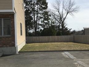 39 Stuart Avenue APT 8, Norwalk CT 06850