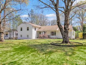 89 Random Road, Fairfield CT 06825