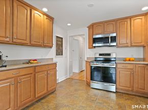 10 Millspaugh Drive, Fairfield CT 06824
