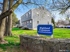 1117 Black Rock Turnpike 1117, Fairfield CT 06825