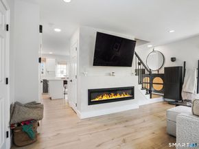1117 Black Rock Turnpike 1117, Fairfield CT 06825