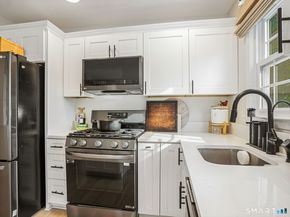 1117 Black Rock Turnpike 1117, Fairfield CT 06825