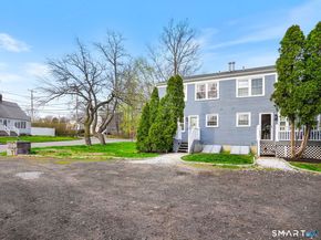 1117 Black Rock Turnpike 1117, Fairfield CT 06825