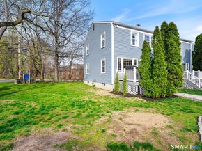 1117 Black Rock Turnpike 1117, Fairfield CT 06825