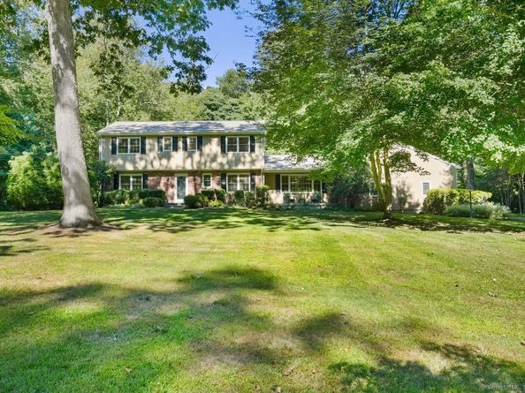 545 Surrey Lane, Fairfield CT 06824