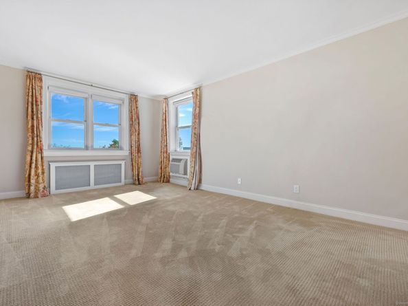 4 Putnam Hill Lane, Greenwich CT 06830