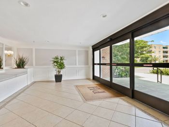 4 Putnam Hill Lane