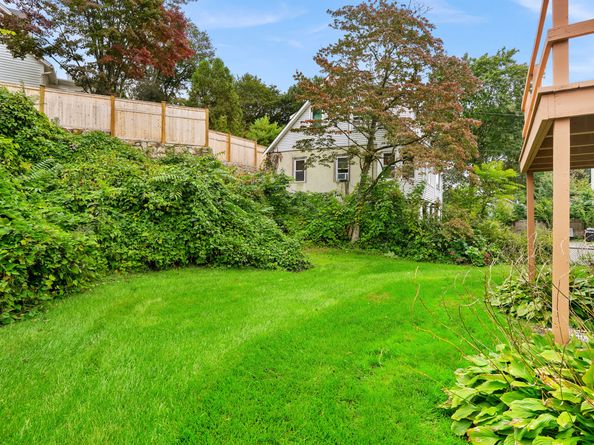 20 W Rocks Road, Norwalk CT 06851