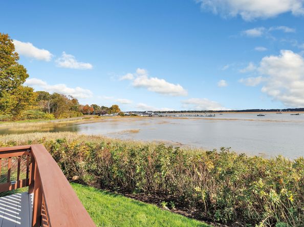 32 Harbour View Place 32, Stratford CT 06615
