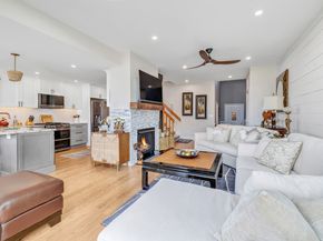 32 Harbour View Place 32, Stratford CT 06615