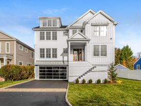 127 Paul Place, Fairfield CT 06824