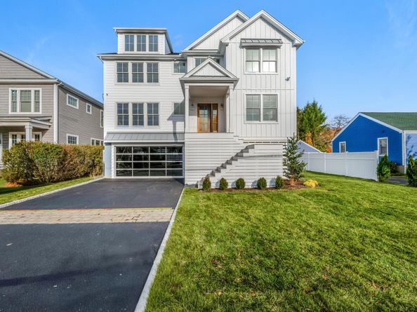 127 Paul Place, Fairfield CT 06824