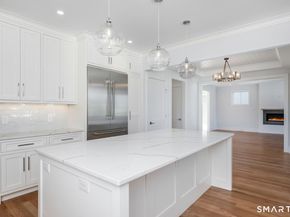 127 Paul Place, Fairfield CT 06824