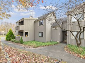 35 Algonquin Lane D, Stratford CT 06614