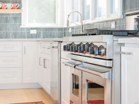 9 Sylvester Court, Norwalk CT 06855