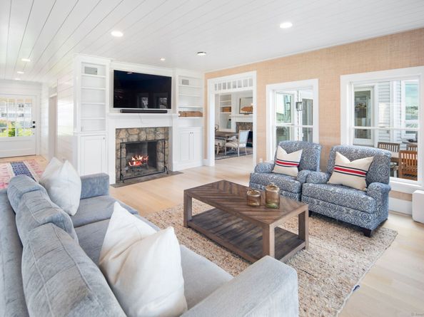 9 Sylvester Court, Norwalk CT 06855